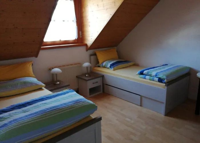 Schoene Wohnung In Deggendorf Fuer 1 Bis 5 Personen